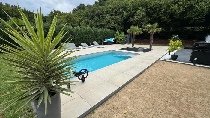 Villa Baloo avec piscine et jacuzzi