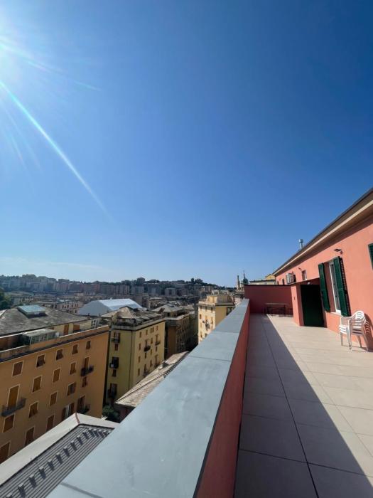 Genova la libertà dellattico