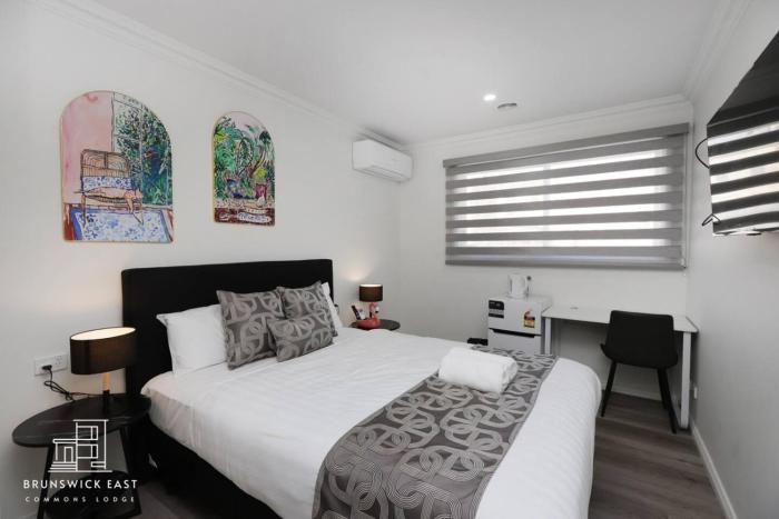 201 Chic Queen BR with Fast WiFi - Brunswick East