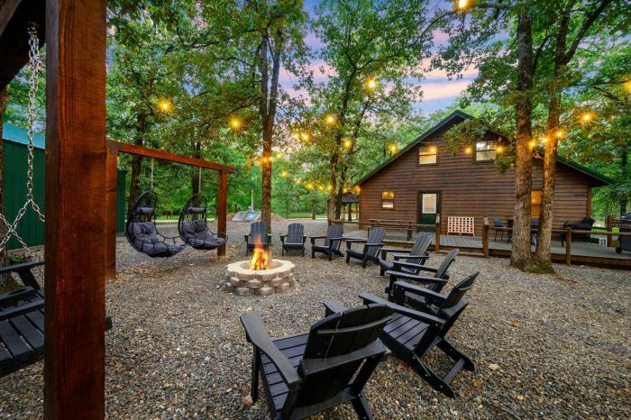 Secluded, Hot Tub, Game Room, Pets, Firepit, Games