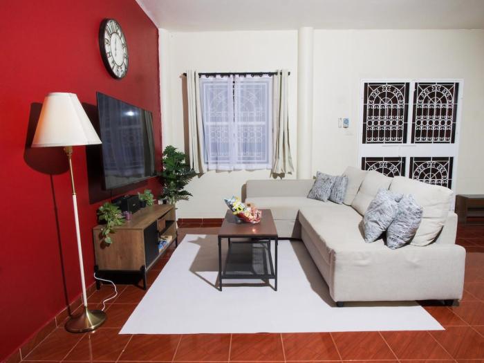 Cozy House 2BR BTS Ekkamai