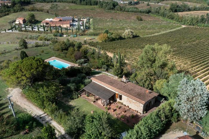 Historic Villa With Pool In The Heart Of Chianti