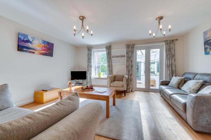 3 Bed in Mumbles oc-hh386
