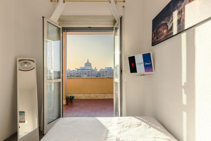 Eur-motagnola attico 2bedr apt 280 terrace view