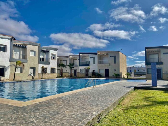 Ocean View Villa avec Piscine en Bord de Mer