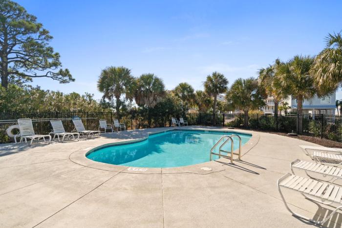 The Blue Pearl by Coastline Vacation Rentals