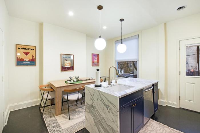 The Green MINS to NYC Access 3-Beds Furry Friends Allowed