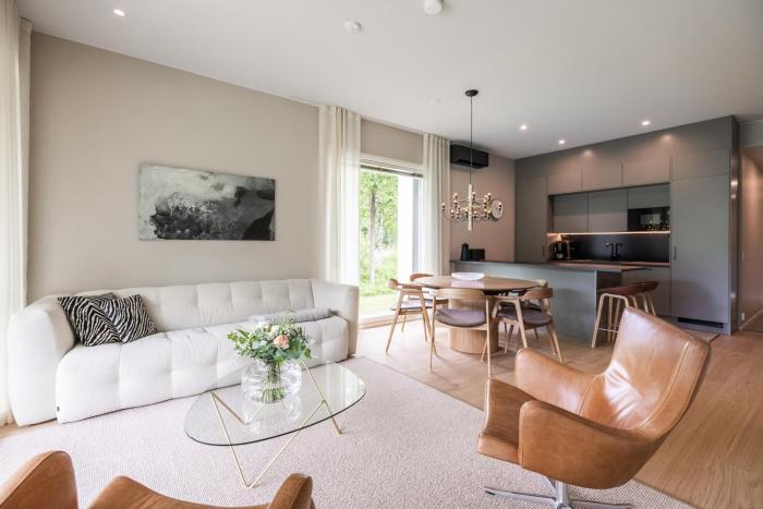 Aurora Modern Aparment