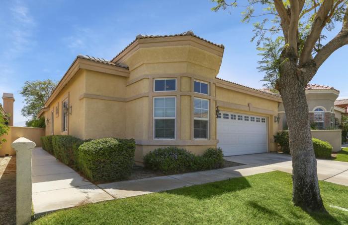 Golfing & Festival Lovers Paradise