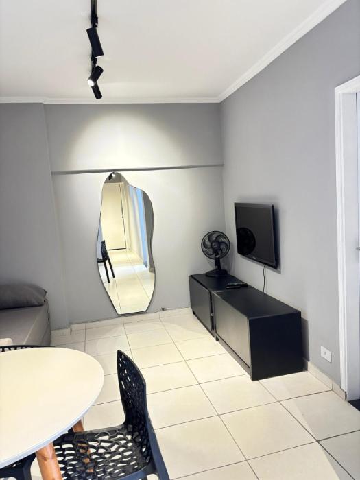 Apartamento inteiro, 3 quartos, com vaga de estacionamento, no Brás, próximo ao Templo de Salomão