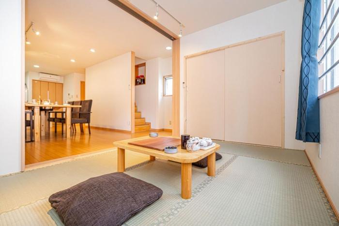 浅草小胎楼一户建Asakusa Hanahi Asakusa Temple Villa 3 min walk to Asakusa Temple Direct access to Narita and Haneda Airport