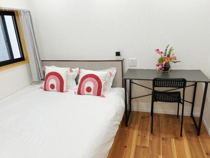 浅草花日美居 Asakusa Hanahi 305 Queen Bed Room, 4 min walk to Asakusa Temple, direct subway access to Narita and Haneda Airport