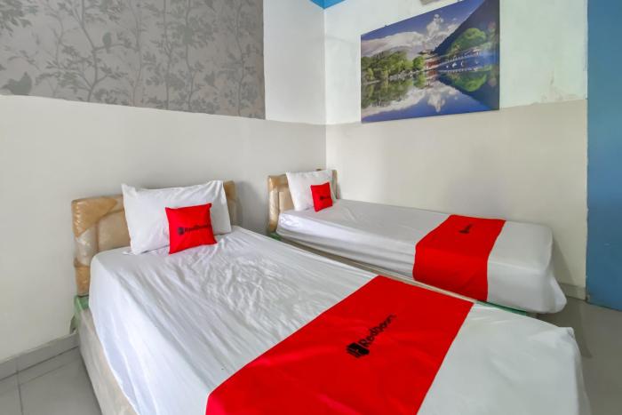 RedDoorz at Hotel Roda Mas 2 near Gor Satria