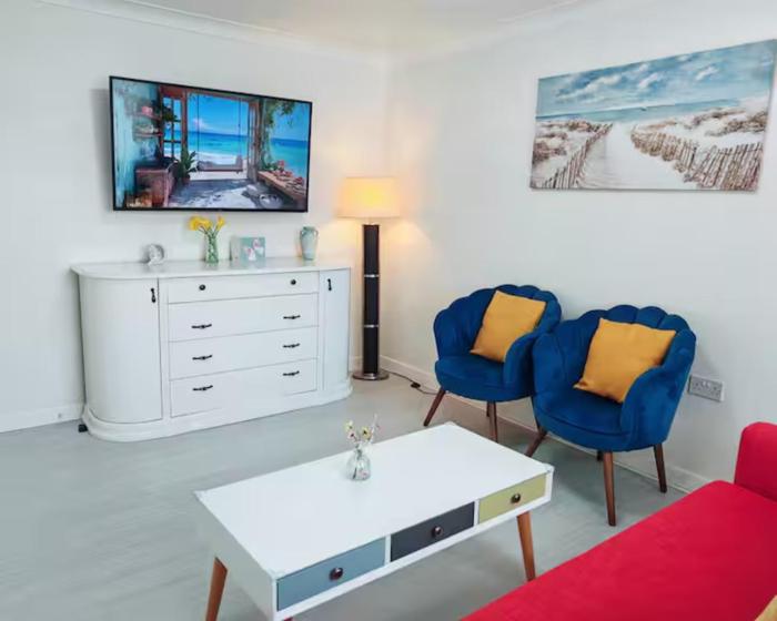 Fully accessible bungalow by the Beach