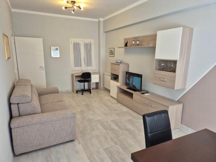 HC - Three room Cozy Apartment near Metro