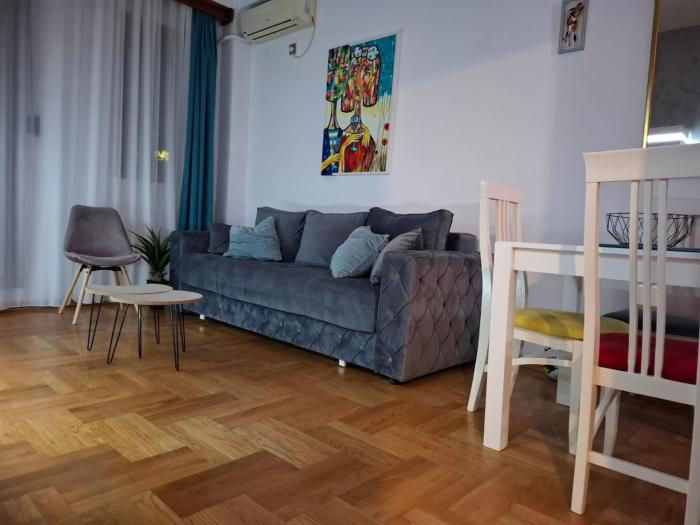 Seaside stay center of Budva
