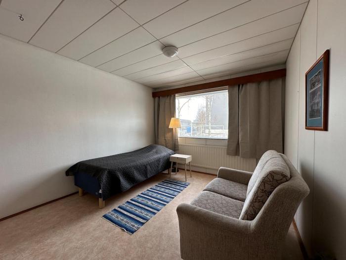 Kotimaailma - Iso asunto saunalla