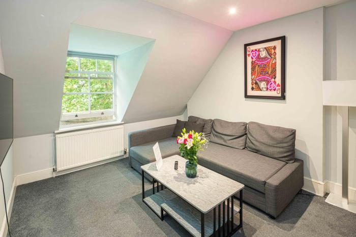 HEART OF KENSINGTON AND CHELSEA,2 bedr