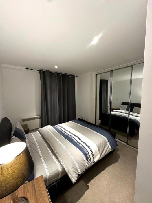 Cosy Waterfront Apartment