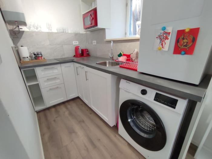 Cool studio by the palace