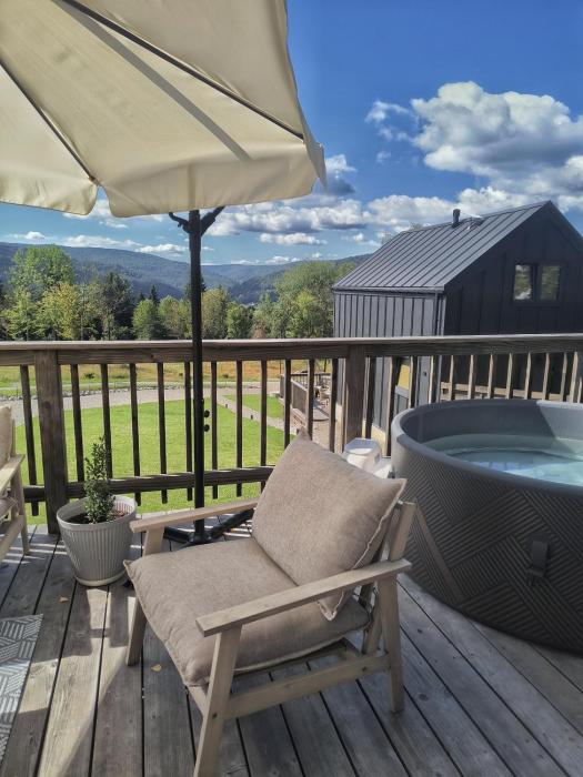 Czarne Domki Krempna z prywatnym jacuzzi