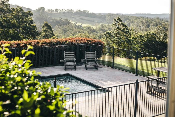 Ravenburn Estate - High Country Getaway with Pool