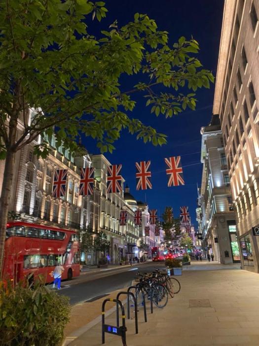 Oxford Circus 2BHK by KeyHol Holidays Let