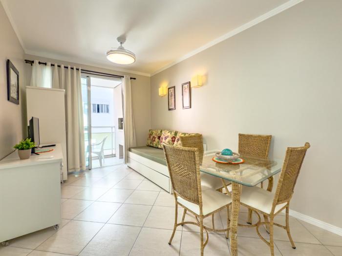 C199 Apto de 1 quarto na beira do mar