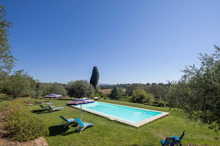 Sophisticated 1BR Apartment in Florence countryside
