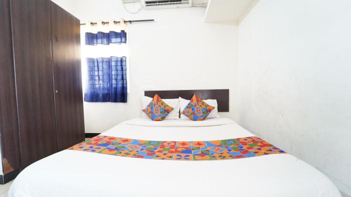 Honey Residency Codissia stay