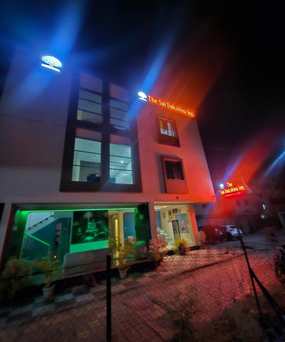 Hotel Sai Dakshina Inn & The Fern Restaurant