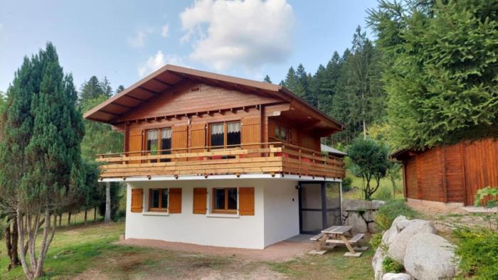 Le Ské chalet, terrain clôturé, garage, SPA au 1 mai 2026