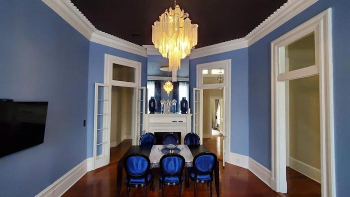 Walker Mansion on St Charles Ave - Unit 5