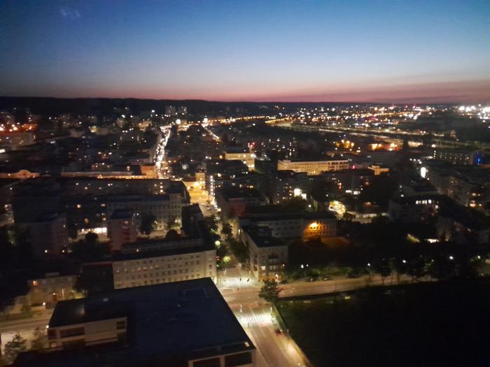 SEA TOWERS 28th floor! SKY PENTHOUSE! Panoramic SEA & CITY VIEWS from Glass Corner TRIANGLE! Terrace! Sailing in the heaven feels like a King!