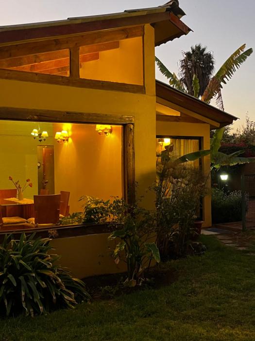 Gran casa con piscina a 45 min de Caldera