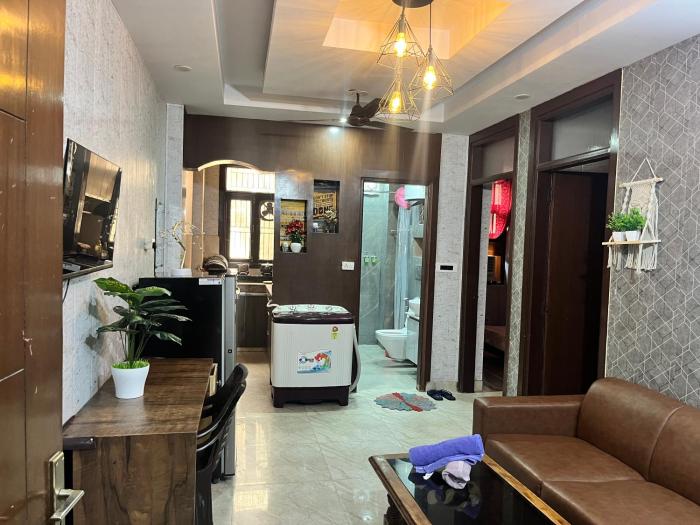 Cozy Flats Bnb 2 BHK Flat,Near Airport Delhi 003