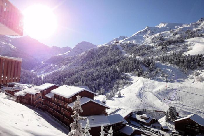 Résidence Plattieres - SUPERBE 2 PIECES CABINE ENTIEREMENT RENOVE - VUE DEXCEPTION SUR MONT VALLON, SKIS AUX PIEDS MAE-7517