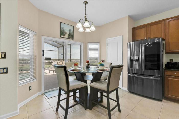 Urban 6 Bed 4 Bath Villa- Perfect stay while exploring Orlando,Florida