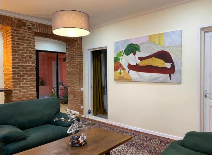 Wooden Style 2BD Charming Stay Prime Old Tbilisi