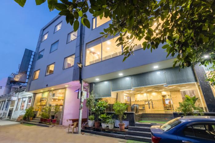 Arch - Near Aerocity New Delhi