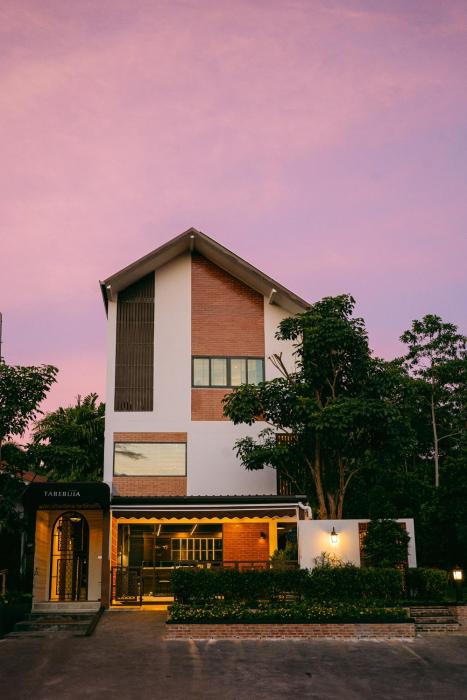 Tabebuia House ทาเบบูย่าเฮ้าส์