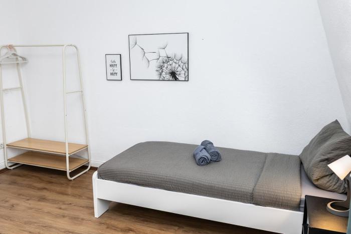 CosyHomes24 - Spacious with TOP traffic connection - UN02b