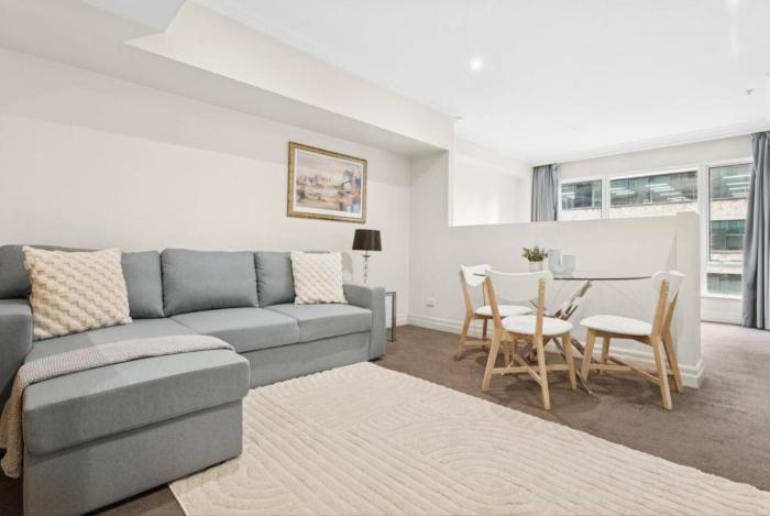 Spectacular Studio Apartment in Sydney CBD and Gym