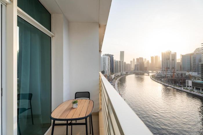 GuestReady - Canal View Stay in Business Bay