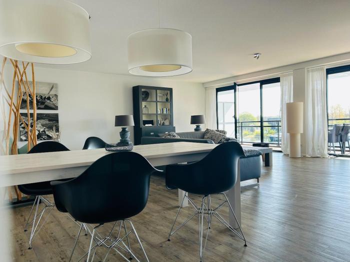 Näher am Wasser kann man nicht wohnen!