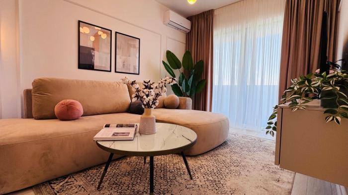 Premium City Escape - Bright Apartments by SunLake Residence