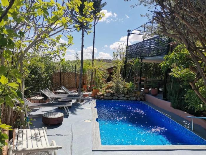 Charming Apartment in Fes El Bali, 150m² with Garden