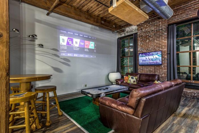 Denim Lofts-Sports DWTN Loft-Projector TV-Poker Table-Balcony-2C