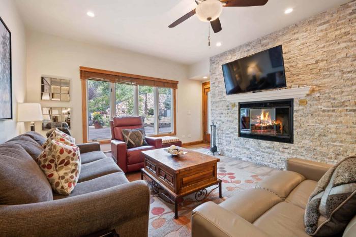 The Charter at Beaver Creek F2505