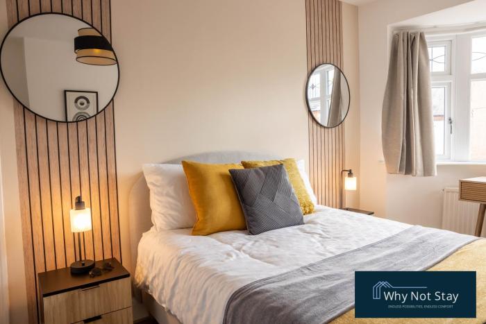 Stylish 5 bed home in Beeston